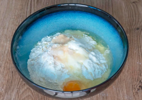 在家做豆沙面包，跟買的一樣香，蓬松暄軟，做法簡單零失敗